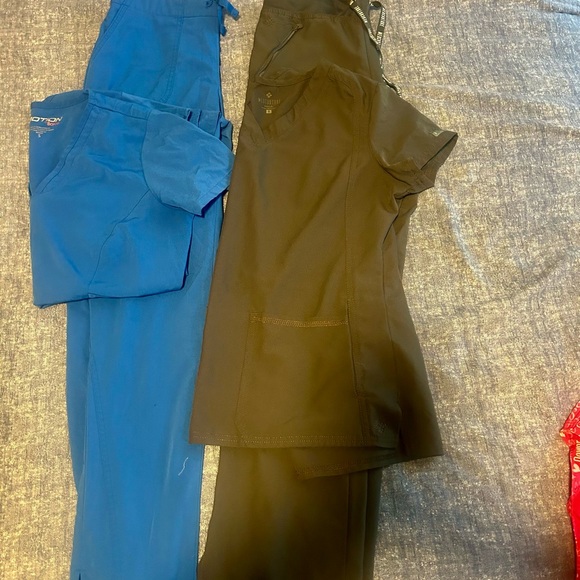 Women's Multi-Color Scrub Set - Picture 2 of 2